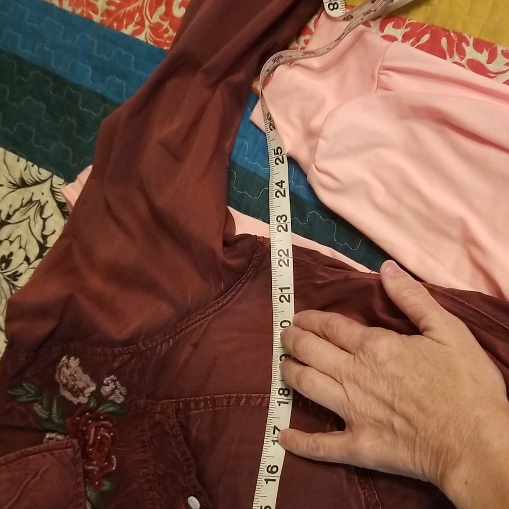 Super Unique Affliction! Missing 1 Button - image 8